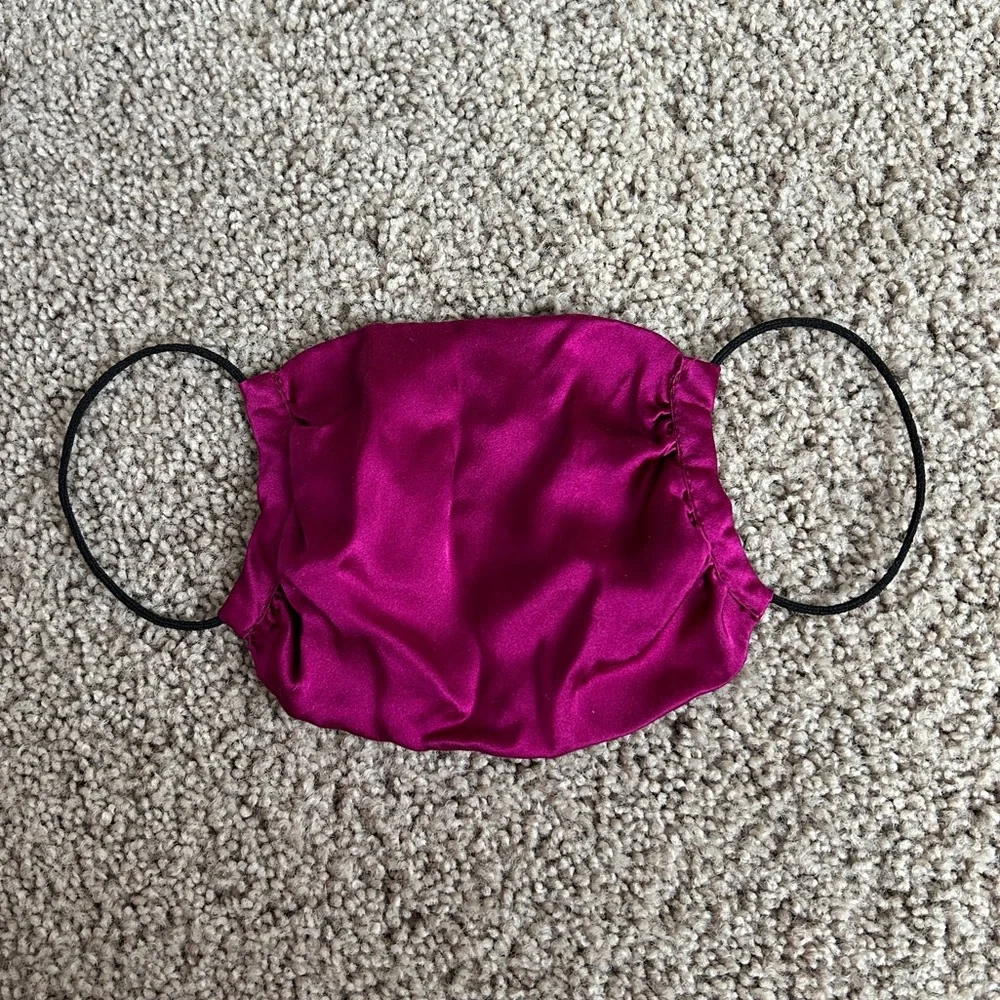 NWOT KES NYC silk raspberry purple face mask